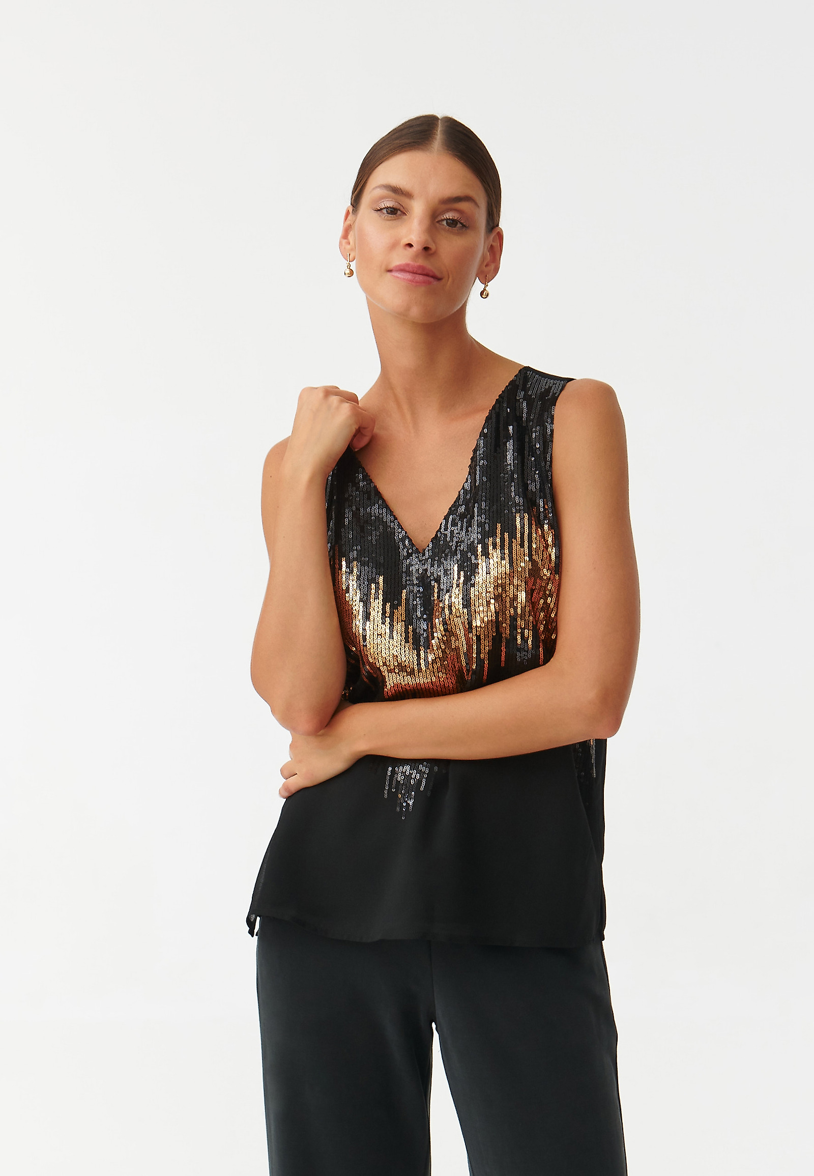LADIES’ SLEEVELESS SEQUINED BLOUSE SERKO LADIES’ SLEEVELESS SEQUINED BLOUSE SERKO BLACK 92536