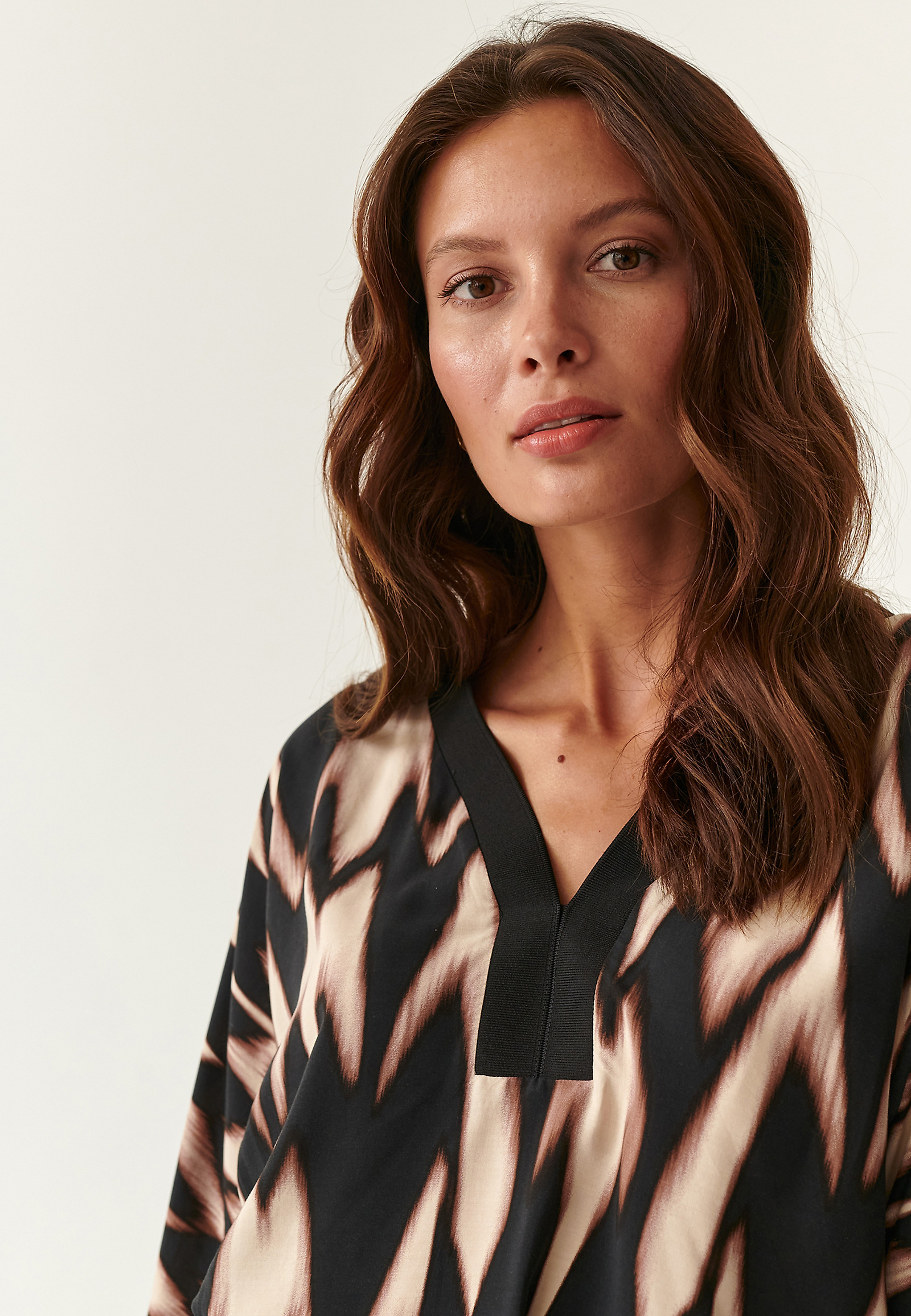 DÁMSKÁ VISKÓZOVÁ HALENKA RIMBO DÁMSKÁ VISKÓZOVÁ HALENKA RIMBO VÍCEBAREVNÝ 83300