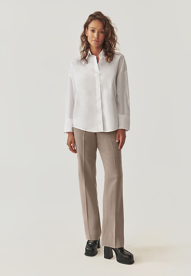 LADIES’ COTTON SHIRT WITH DECORATIVE BUTTONS - ANTARES LADIES’ COTTON SHIRT WITH DECORATIVE BUTTONS - ANTARES BIAŁY 3