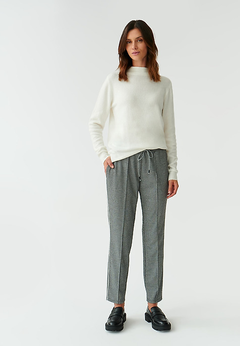 LADIES’ TROUSERS IN SMALL CHECK PATTERN BIZO LADIES’ TROUSERS IN SMALL CHECK PATTERN BIZO