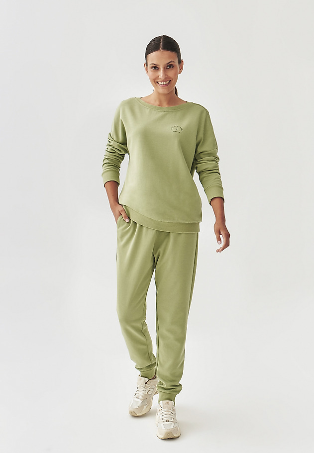 LADIES' KNITTED SWEATSHIRT WITH A ROUND NECKLINE - YOLANDA LADIES' KNITTED SWEATSHIRT WITH A ROUND NECKLINE - YOLANDA ZIELONY 2