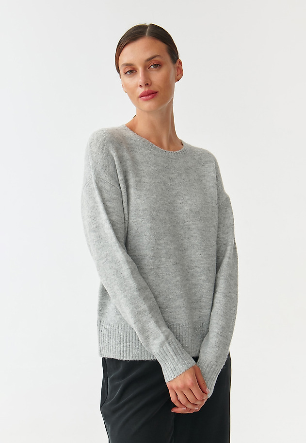 CLASSIC LADIES’ SWEATER WITH ROUND NECKLINE KOBRO CLASSIC LADIES’ SWEATER WITH ROUND NECKLINE KOBRO GREY 6