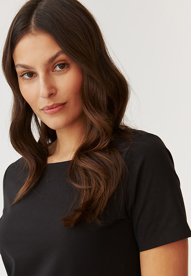 CLASSIC SHORT-SLEEVED LADIES’ BLOUSE MIKAJA CLASSIC SHORT-SLEEVED LADIES’ BLOUSE MIKAJA CZARNY 1