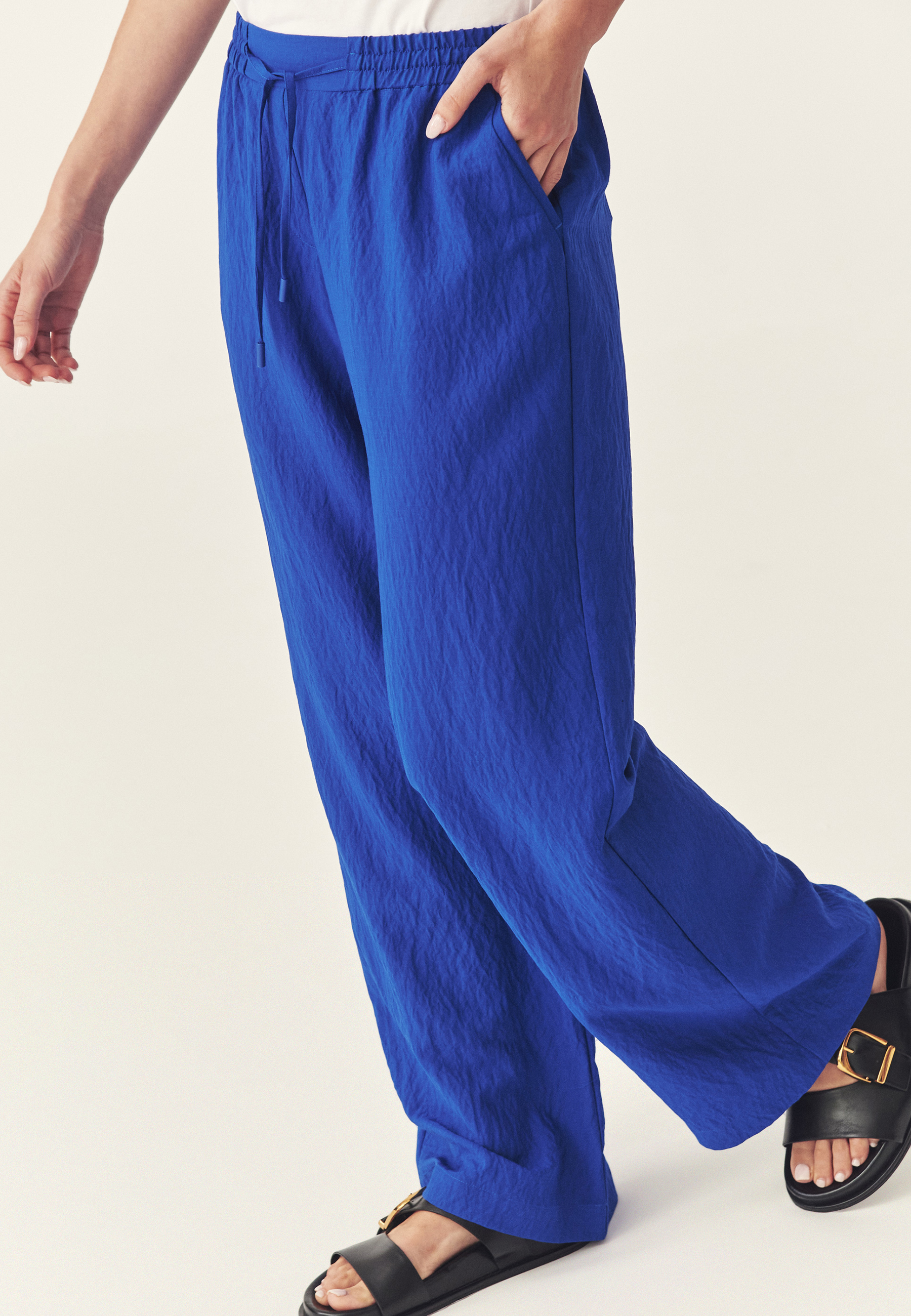 dámske nohavice látkové NIMIK