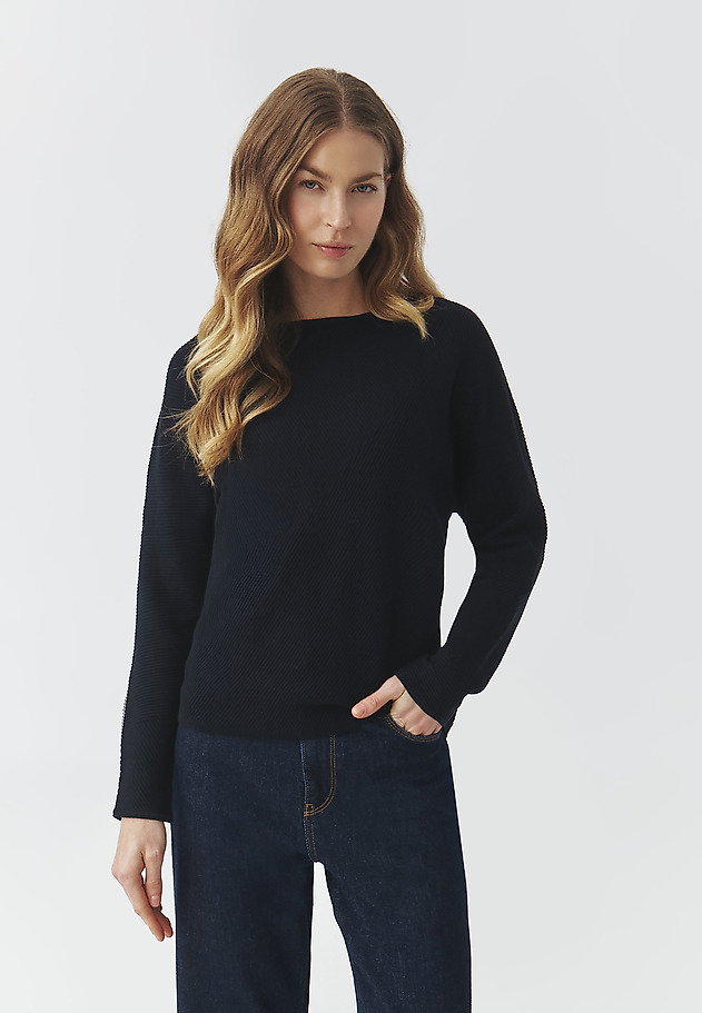 LADIES' STRUCTURED SWEATER WITH A BOAT NECKLINE - PEGGIE LADIES' STRUCTURED SWEATER WITH A BOAT NECKLINE - PEGGIE GRANATOWY 1