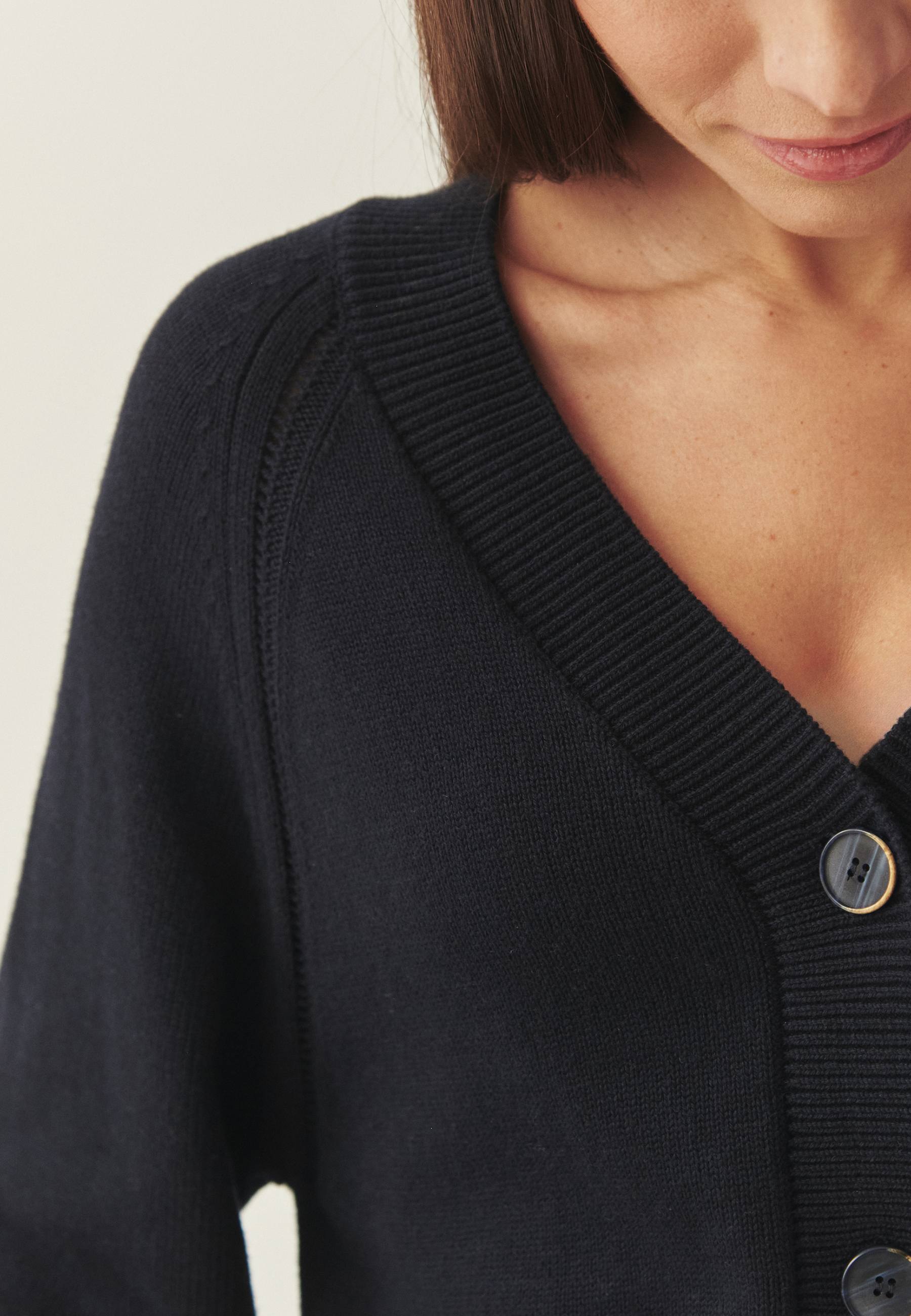 LUŹNY KARDIGAN Z SZEROKIM RĘKAWEM - ELIJO GRANATOWY 2