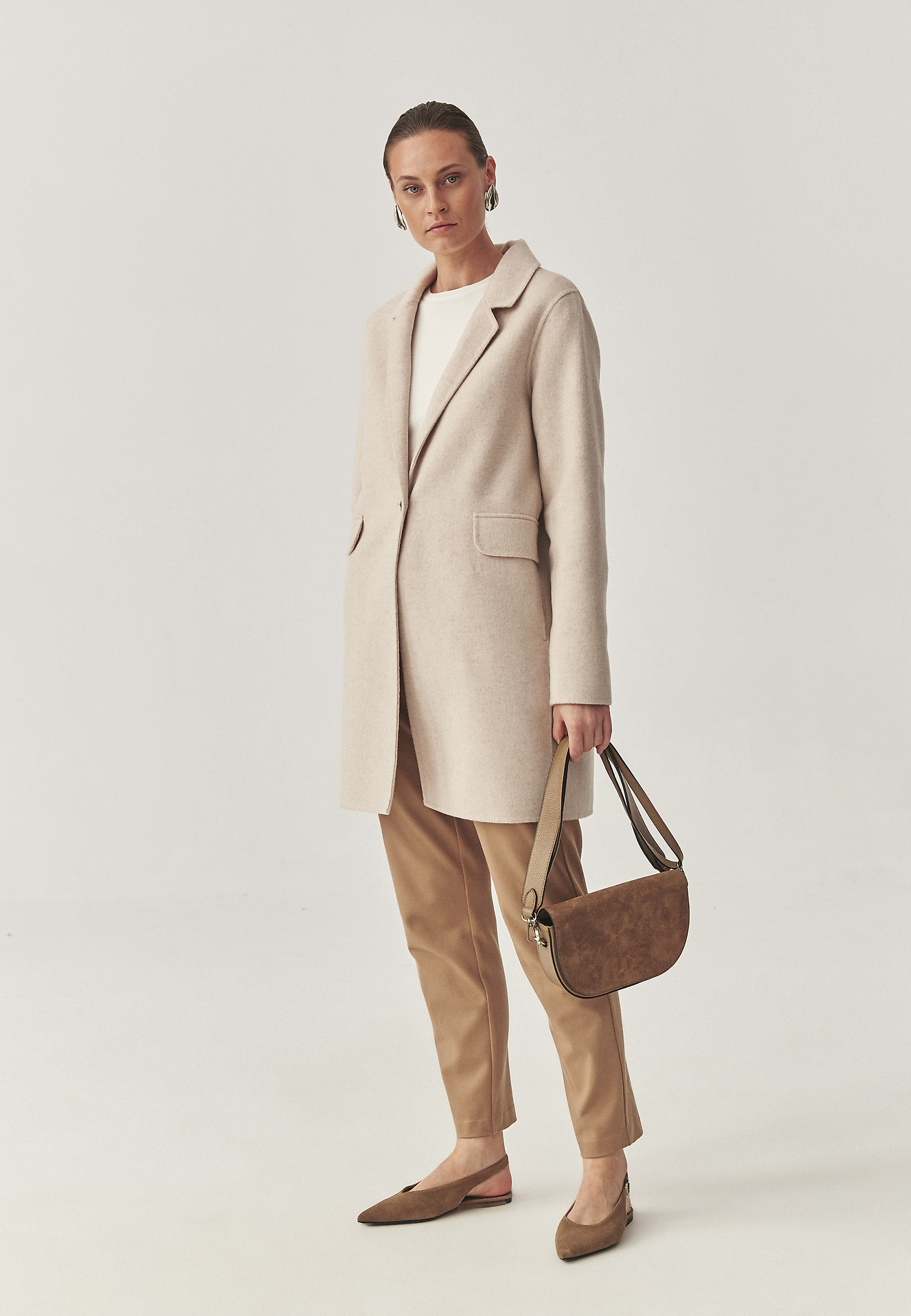 ELEGANTEN PLAŠČ Z VOLNO - LIL ELEGANTEN PLAŠČ Z VOLNO - LIL BEŽ 114705