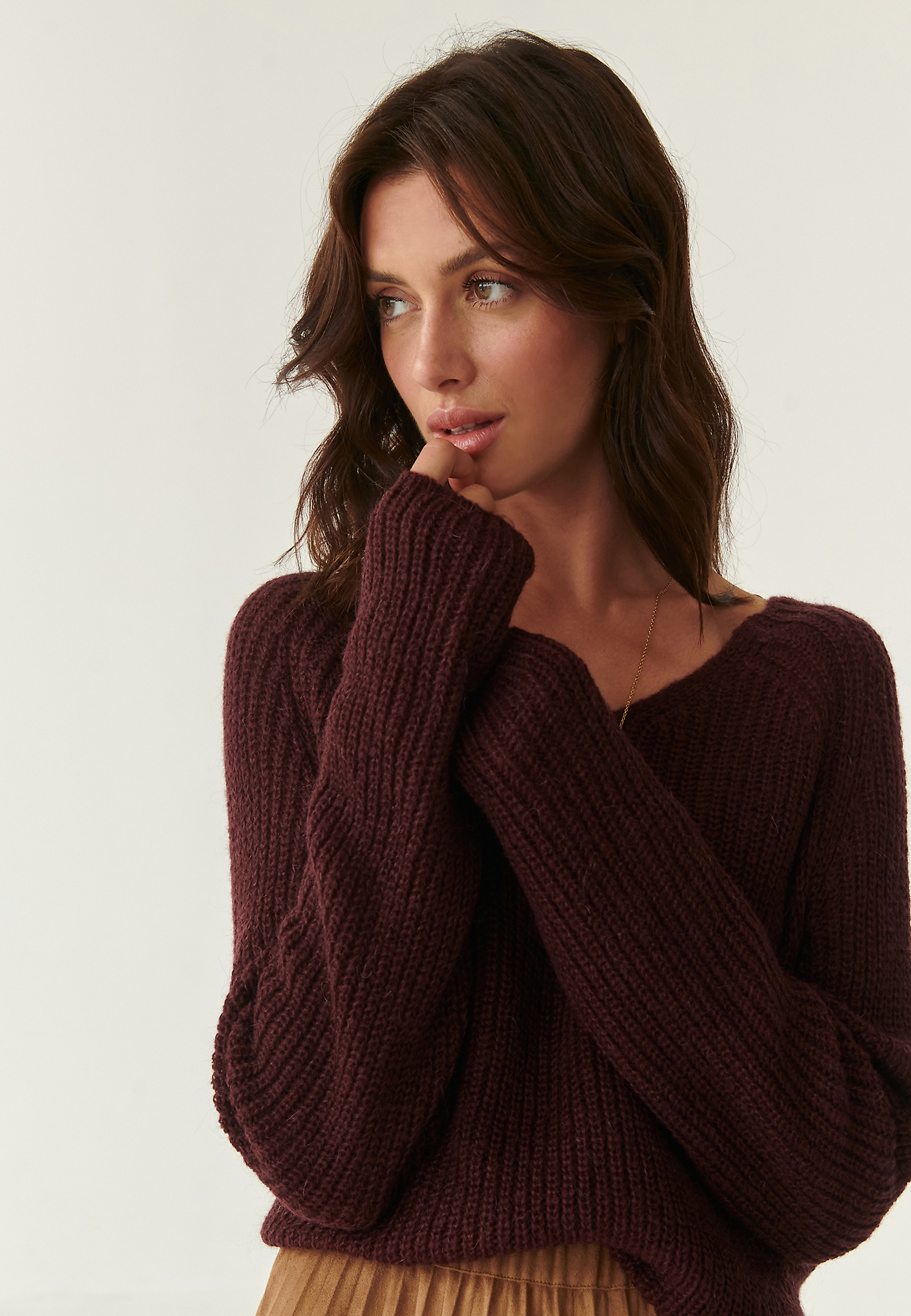 LEKKI SWETER DAMSKI Z WEŁNĄ BAKO LEKKI SWETER DAMSKI Z WEŁNĄ BAKO CZERWONY 83134