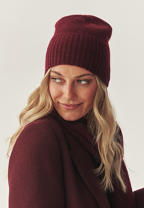 CLASSIC WOOL AND CASHMERE HAT - VELAVIA RED 2