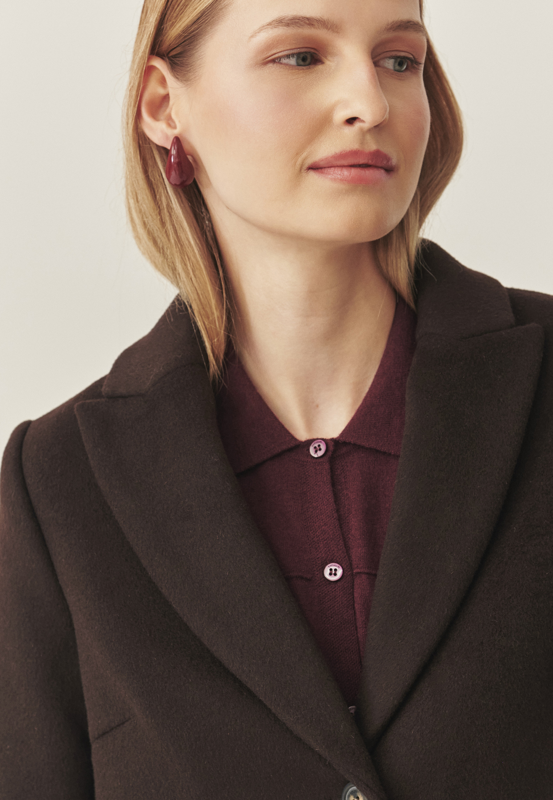 PALTON DE DAMĂ DIN ȚESĂTURĂ PENTRU TOAMNĂ ȘI IARNĂ - SAKOWIA MARO 2