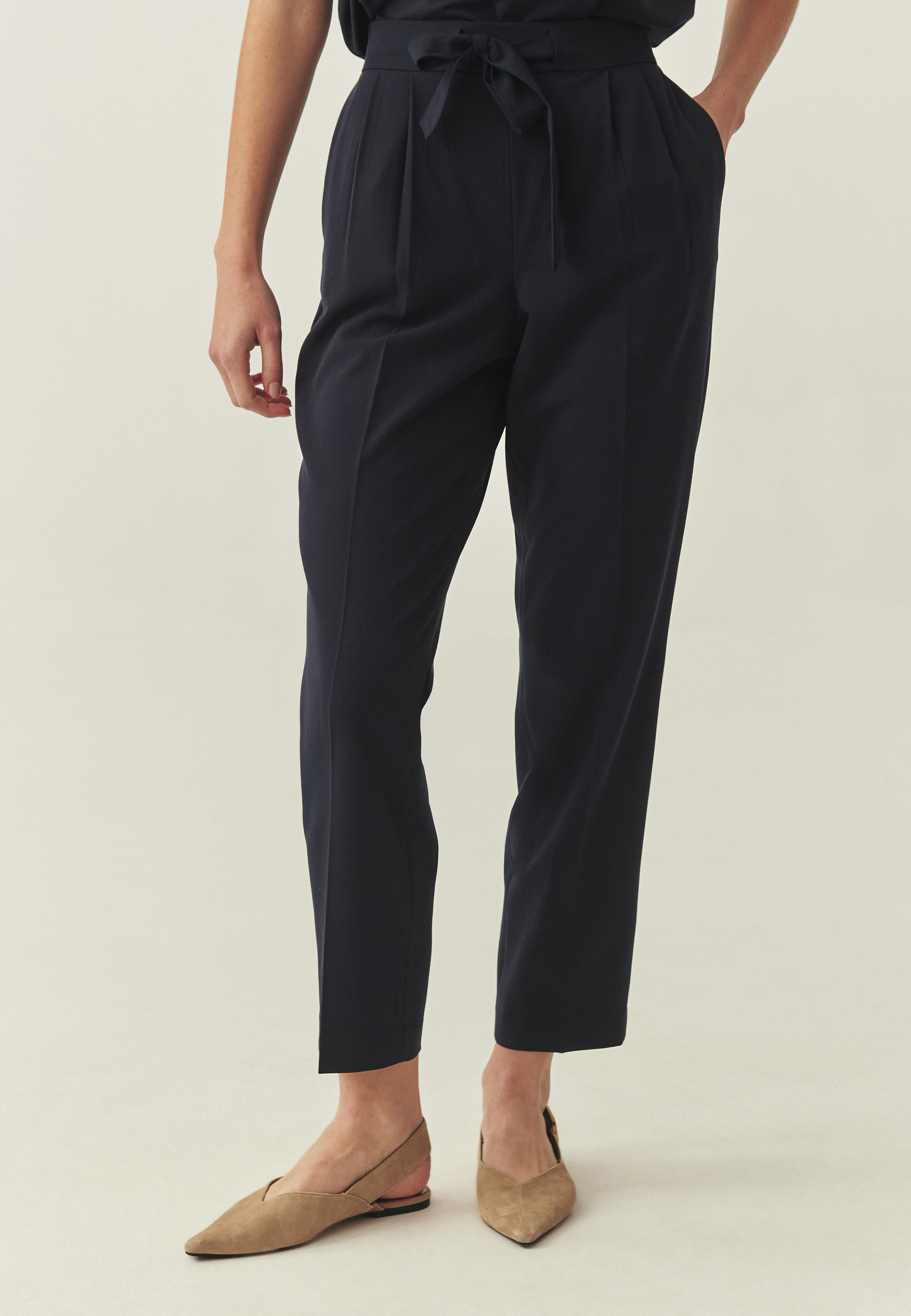 TKANINOWE SPODNIE Z PROSTĄ NOGAWKĄ - SELENKO