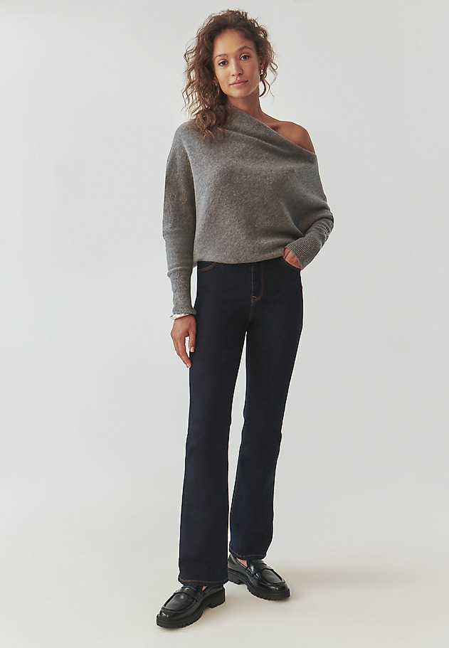 PANTALONI DE DAMĂ STILAȚI, DIN DENIM, EVAZAȚI - RIFONO PANTALONI DE DAMĂ STILAȚI, DIN DENIM, EVAZAȚI - RIFONO BLEUMARIN 1