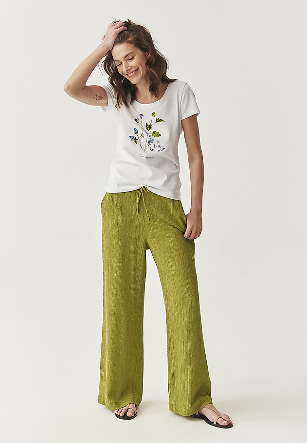BAWEŁNIANY T-SHIRT Z KWIATOWYM NADRUKIEM - ANTONIA BAWEŁNIANY T-SHIRT Z KWIATOWYM NADRUKIEM - ANTONIA BIAŁY 1