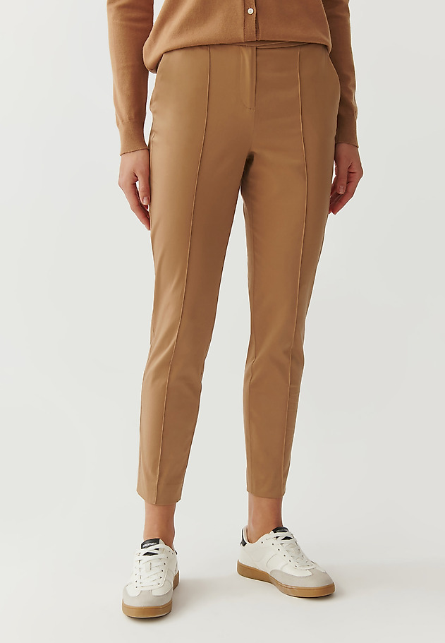 PANTALONI DE DAMĂ, DIN ȚESĂTURĂ, CU DUNGĂ CUSUTĂ - JAKINA PANTALONI DE DAMĂ, DIN ȚESĂTURĂ, CU DUNGĂ CUSUTĂ - JAKINA BEJ 2