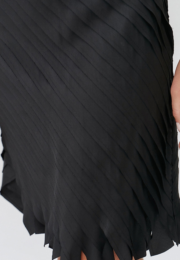LADIES’ DRESS WITH DECORATIVE STITCHING SOLENNO LADIES’ DRESS WITH DECORATIVE STITCHING SOLENNO CZARNY 7