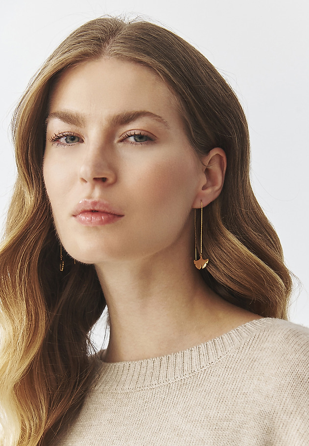 HANGING EARRINGS WITH A FLORAL MOTIF — DANDELI HANGING EARRINGS WITH A FLORAL MOTIF — DANDELI ZŁOTY 1