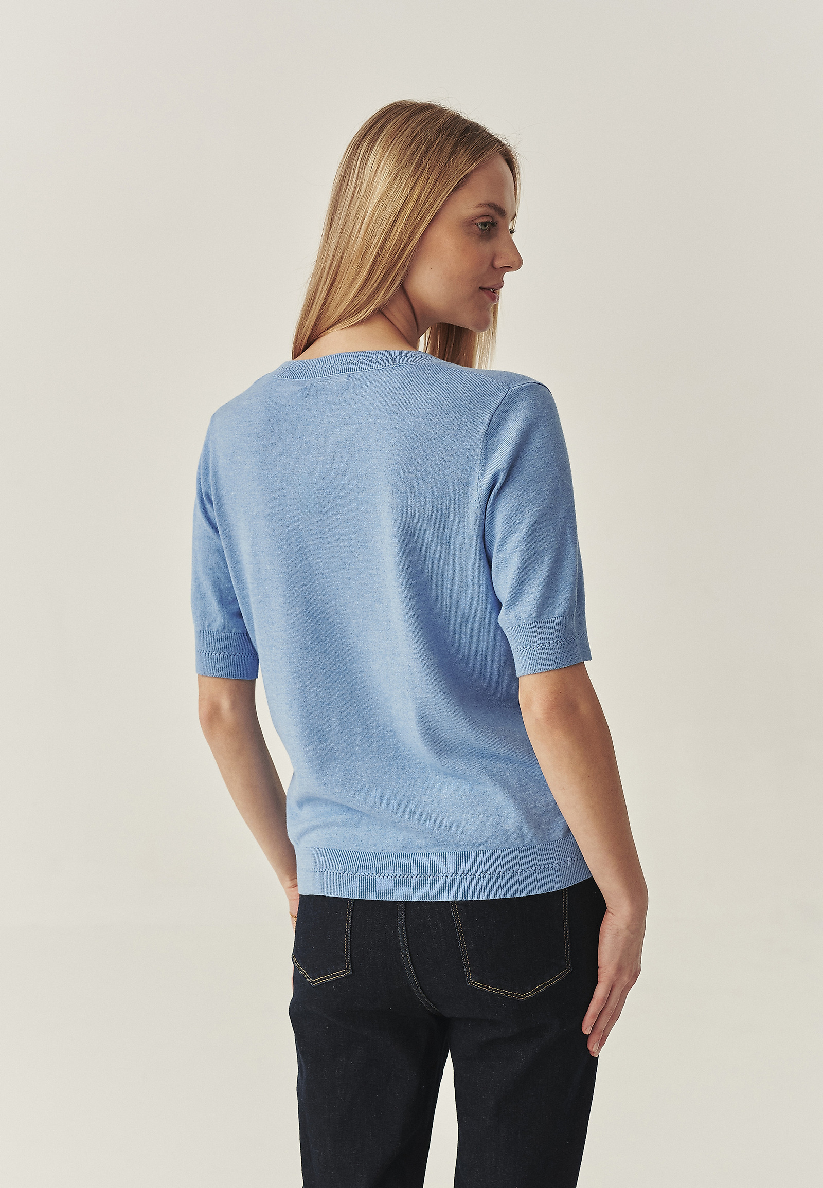 CLASSIC BLOUSE IN AIRY YARN - ALIWI CLASSIC BLOUSE IN AIRY YARN - ALIWI BLUE 114407