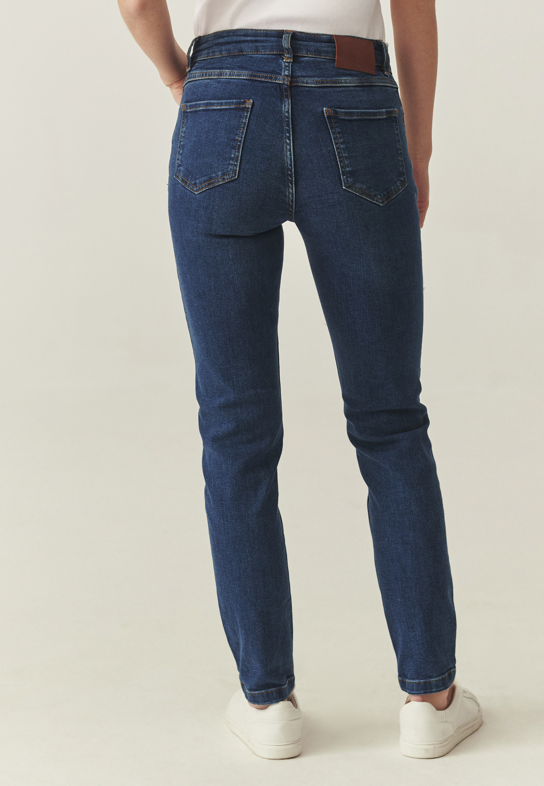 DÁMSKE DENIMOVÉ NOHAVICE – SAROS MODRÁ 2