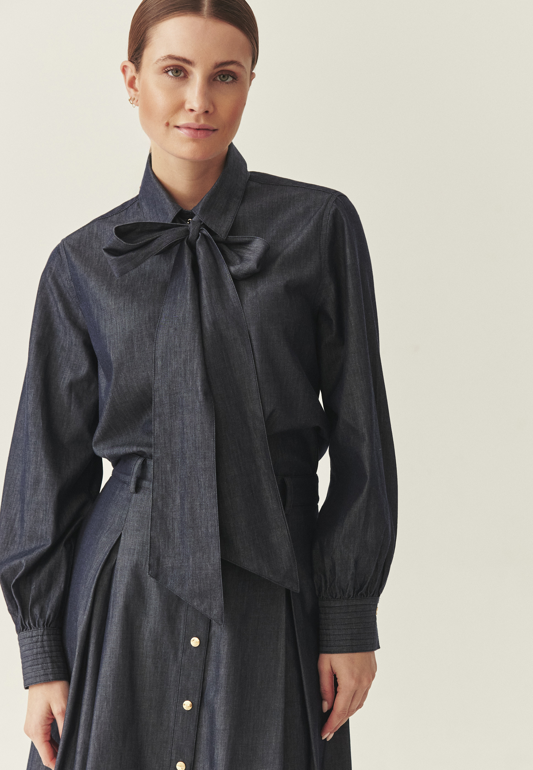 BAWEŁNIANA KOSZULA Z WIĄZANIEM - LILEN GRANATOWY 2