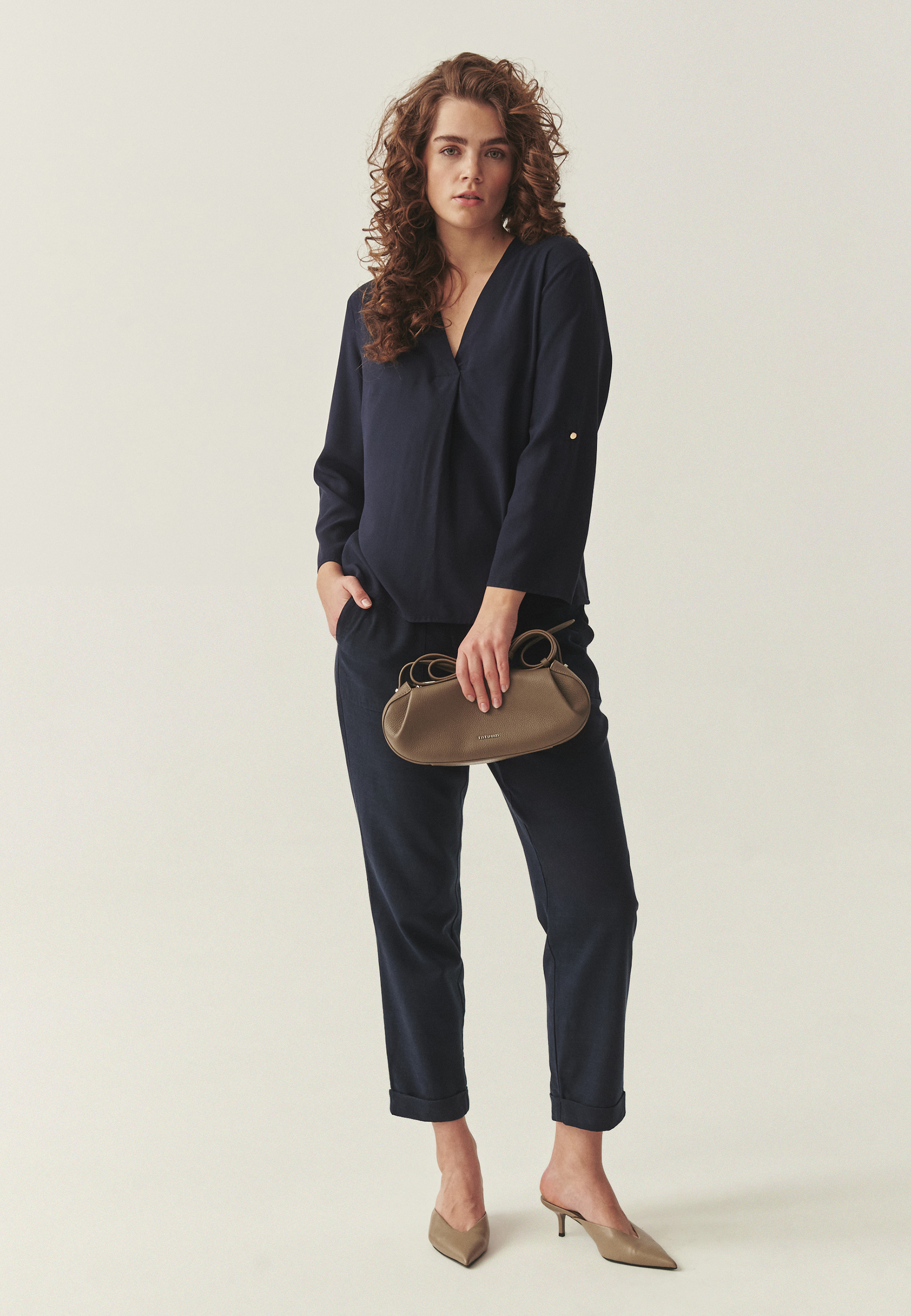 KLASYCZNA BLUZKA Z WISKOZY LENZING™ ECOVERO™ - ELMI