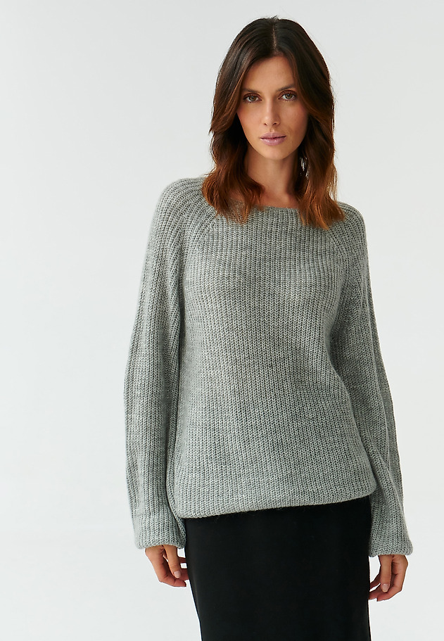 MELANŻOWY SWETER DAMSKI Z DEKOLTEM W ŁÓDKĘ SOSO MELANŻOWY SWETER DAMSKI Z DEKOLTEM W ŁÓDKĘ SOSO SZARY 3