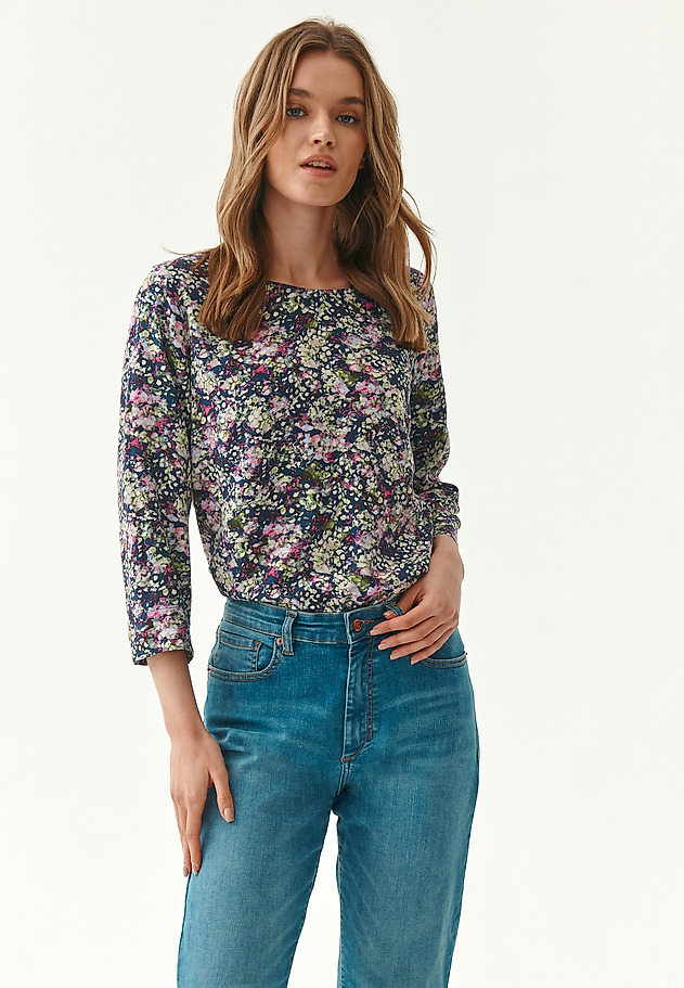 ŽENSKA CVETLIČNA BLUZA AFELIAMI ŽENSKA CVETLIČNA BLUZA AFELIAMI VEČBARVNA 1