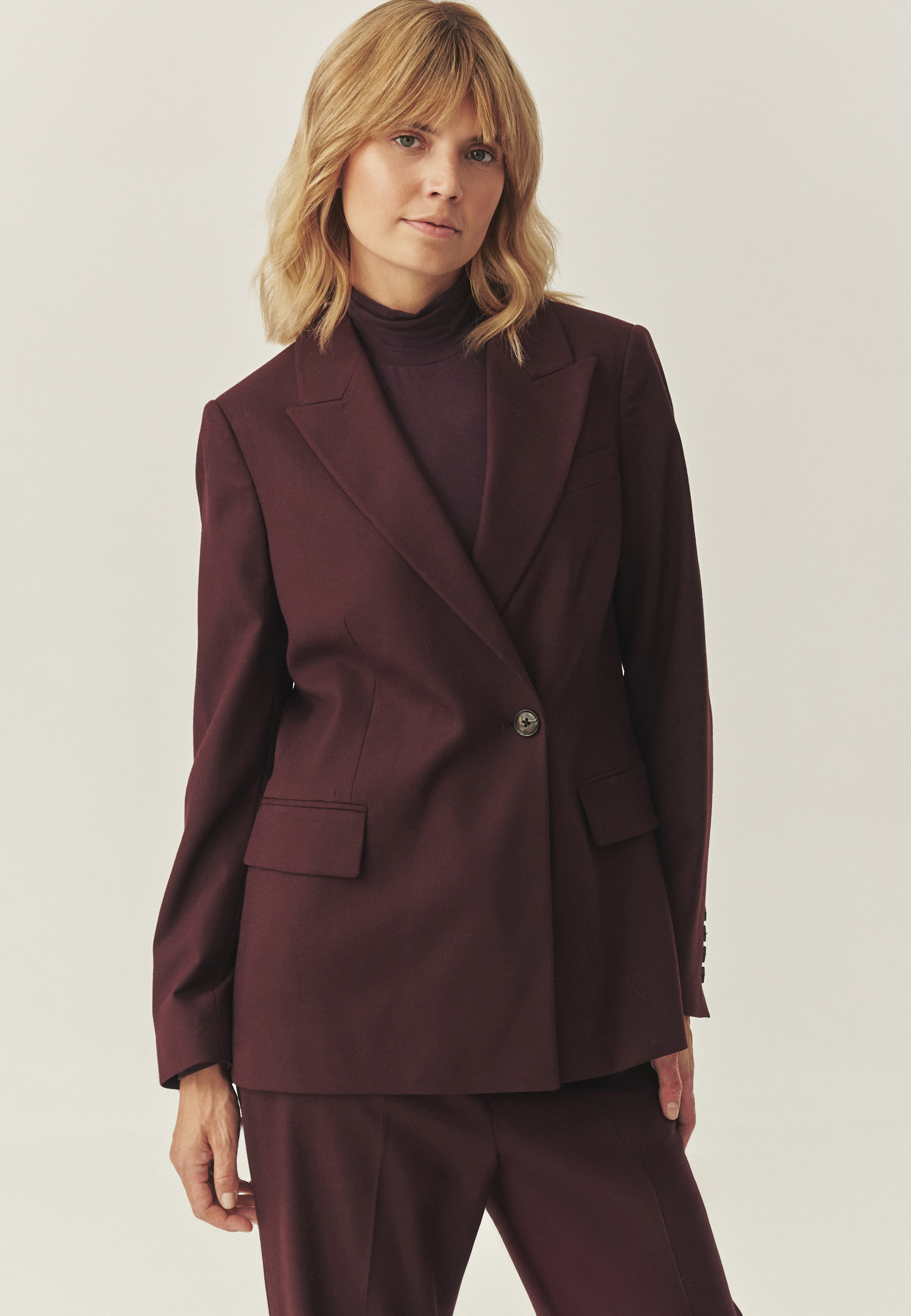 BORDOWY ŻAKIET Z WEŁNĄ - SOHO CZERWONY 2