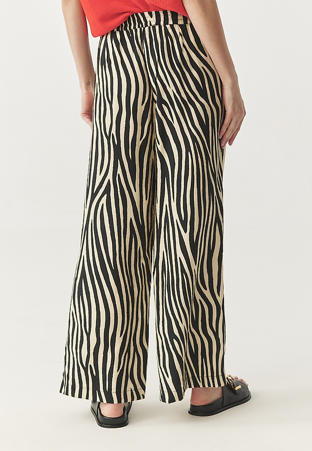 PATTERNED TROUSERS WITH WIDE LEG - NAMALIKO 3 PATTERNED TROUSERS WITH WIDE LEG - NAMALIKO 3 CZARNY 4