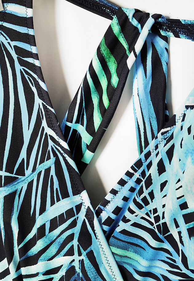 PLAVKY SO ZAVÄZOVANÍM NA KRKU MALIKI PLAVKY SO ZAVÄZOVANÍM NA KRKU MALIKI VIACFAREBNÝ 7