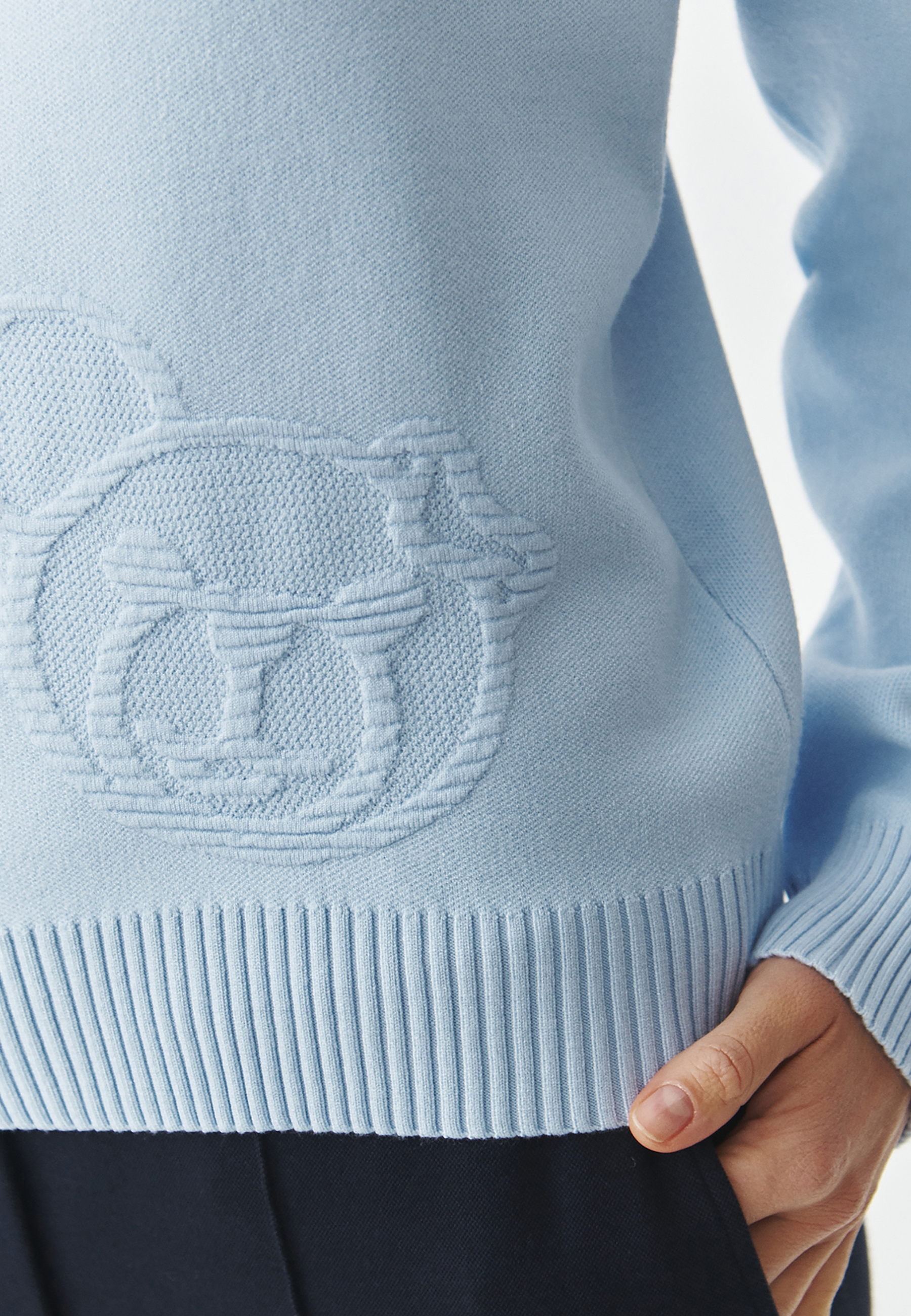 DAMSKI SWETER Z WYSZYWANYM WZOREM — SWEETY NIEBIESKI 2