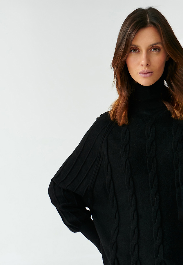 STRUKTURALNY SWETER DAMSKI Z GOLFEM MEDUZA STRUKTURALNY SWETER DAMSKI Z GOLFEM MEDUZA CZARNY 1
