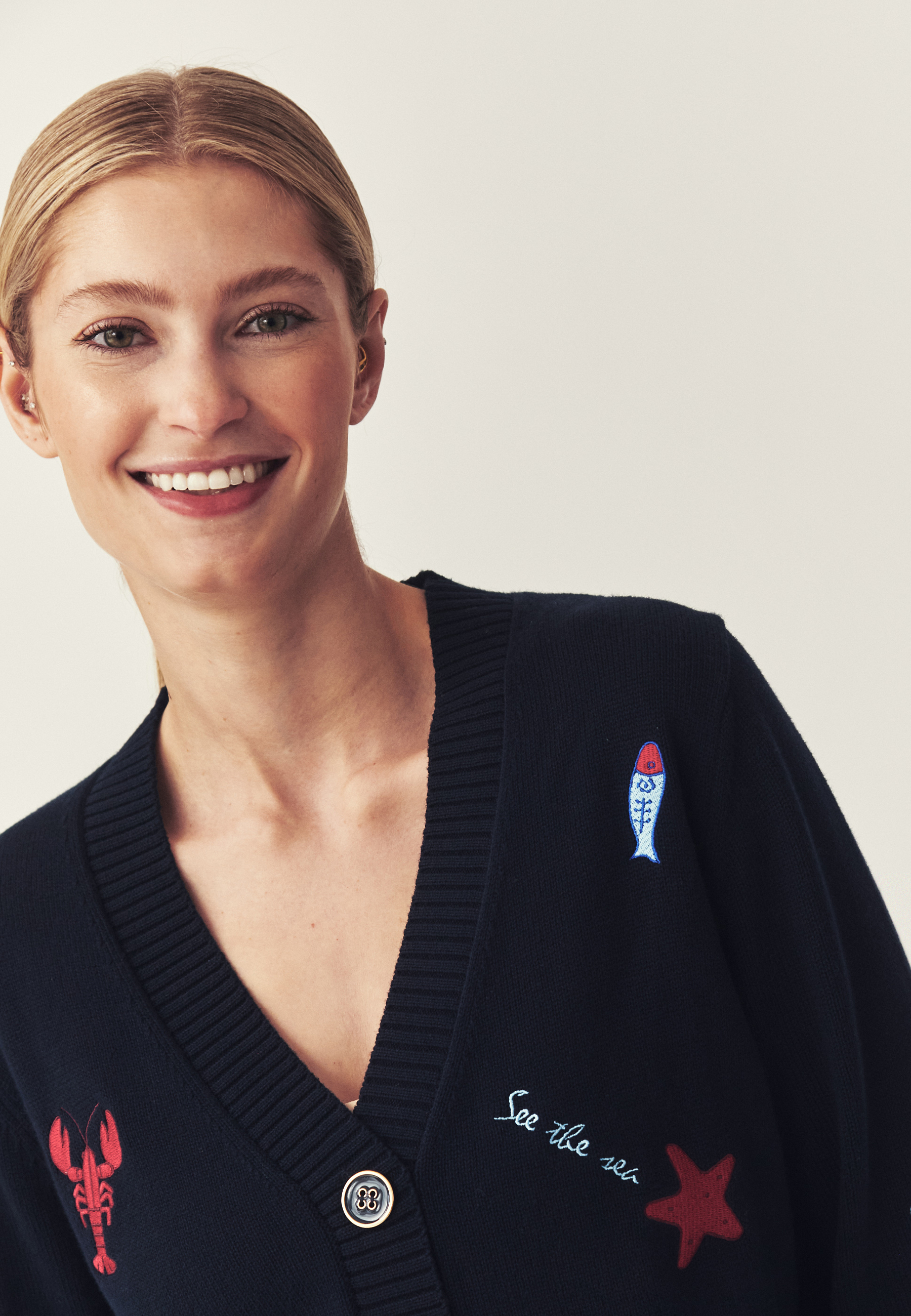 HAFTOWANY KARDIGAN Z BAWEŁNY - TEDA GRANATOWY 2