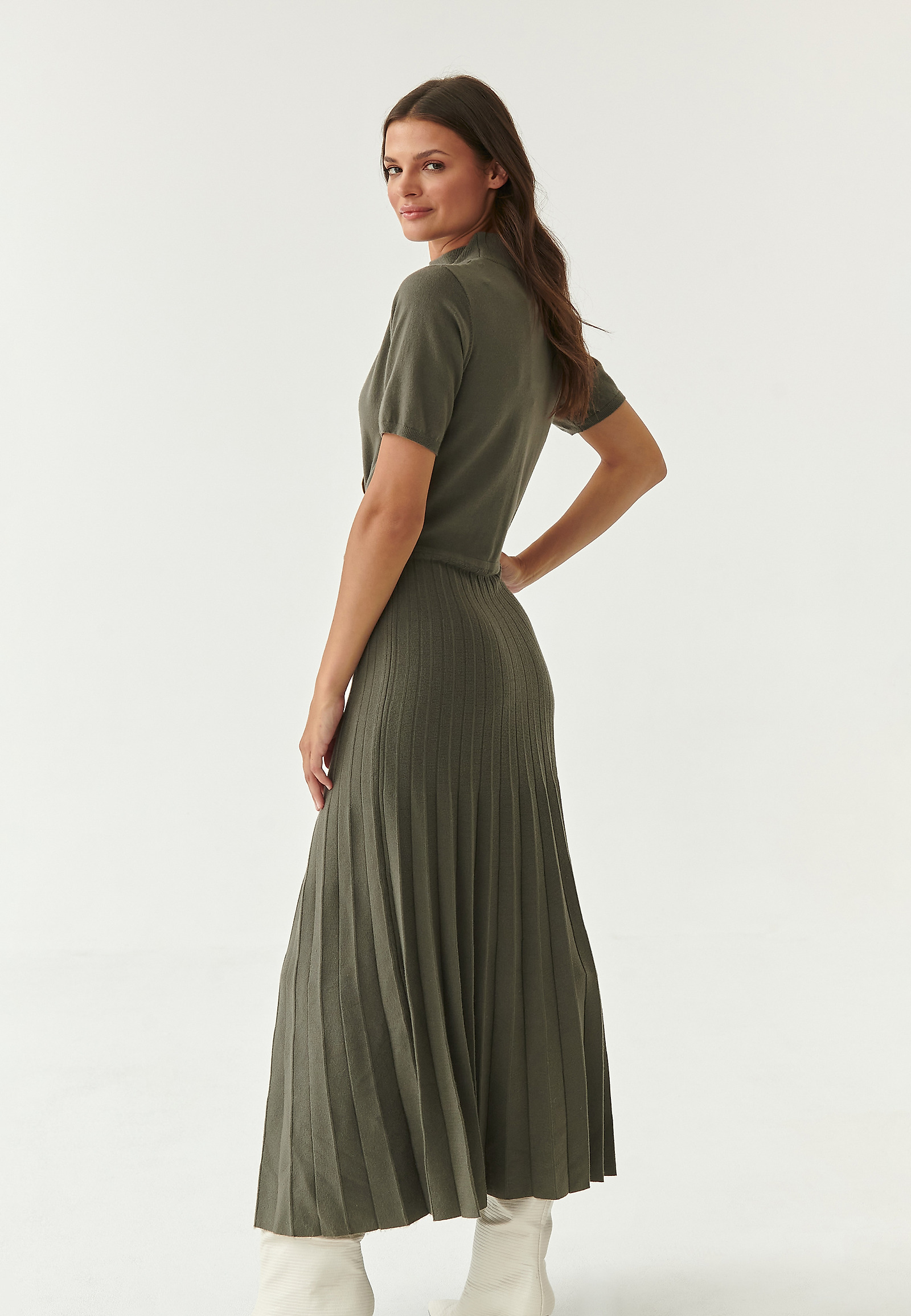 MAXI PLISOWANA SUKIENKA Z GOLFEM AKSONI MAXI PLISOWANA SUKIENKA Z GOLFEM AKSONI KHAKI 81469