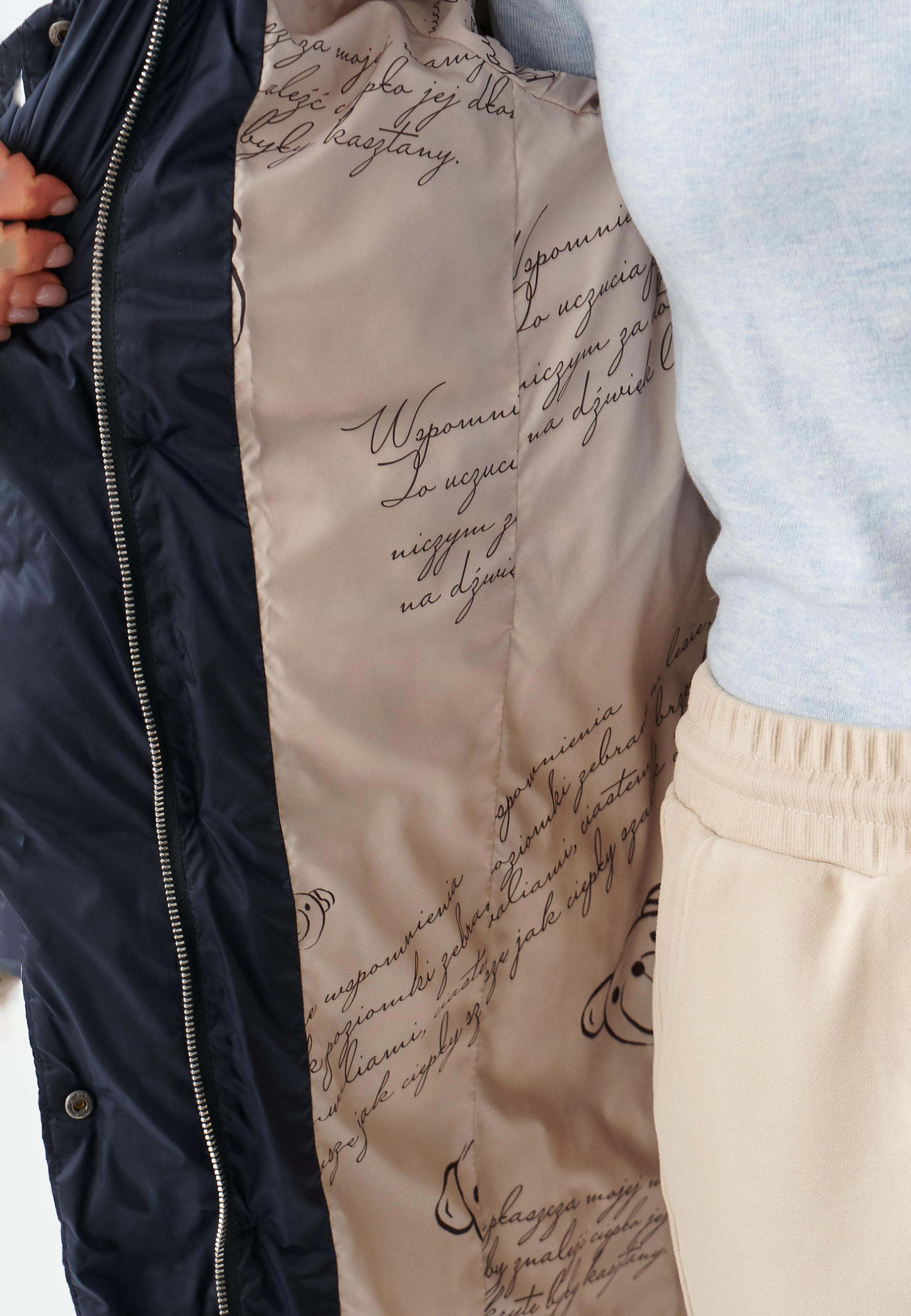 DAMSKI PŁASZCZ PUCHOWY Z NASZYWKAMI Z MISIEM USZATKIEM MORENA