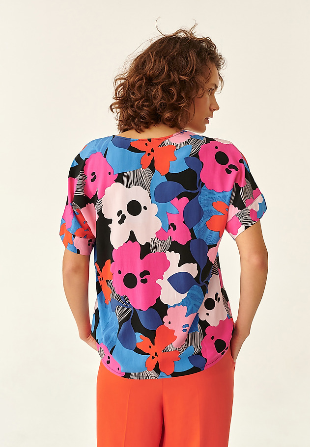 BLUZĂ DE DAMĂ DIN MATERIAL TEXTIL CU IMPRIMEU FLORAL LAMANKO BLUZĂ DE DAMĂ DIN MATERIAL TEXTIL CU IMPRIMEU FLORAL LAMANKO MULTICOLOR 3