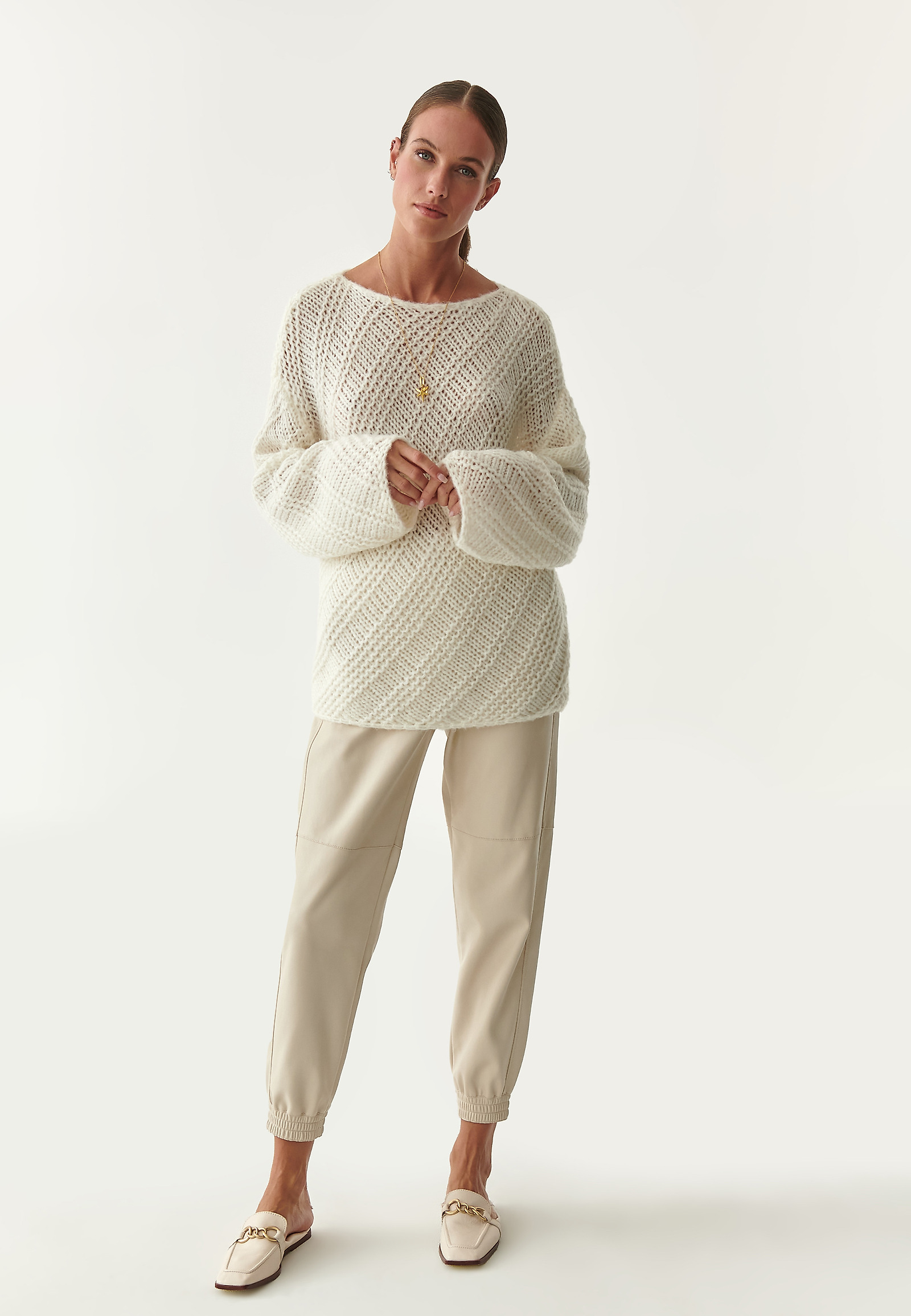 PULOVER DE MOHAIR DE DAMĂ KESTA PULOVER DE MOHAIR DE DAMĂ KESTA ECRU 84600