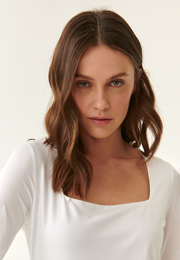 LADIES' BLOUSE WITH DIAMOND NECKLINE NOKA LADIES' BLOUSE WITH DIAMOND NECKLINE NOKA ECRU 3
