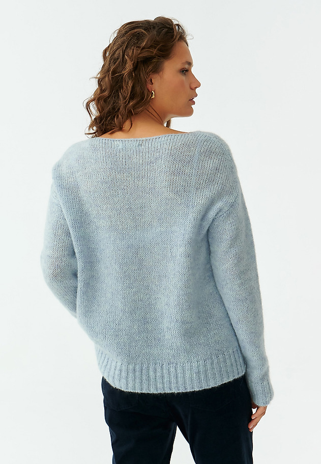 LADIES’ CASUAL SWEATER WITH BOAT NECKLINE FLUFKO LADIES’ CASUAL SWEATER WITH BOAT NECKLINE FLUFKO BLUE 3