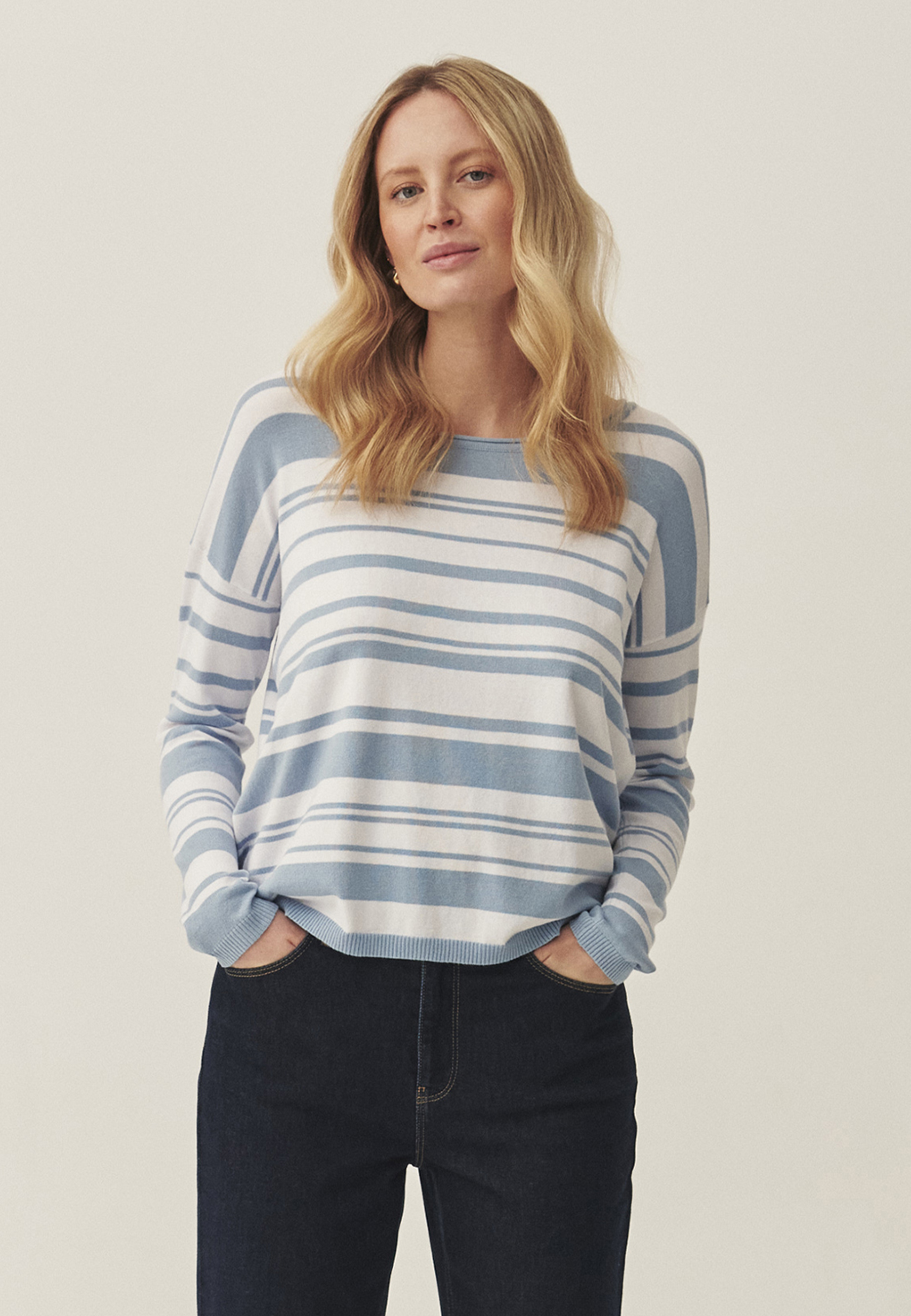 PULOVER DE DAMĂ CU DUNGI NEREGULATE - STRIPPI MULTICOLOR 2