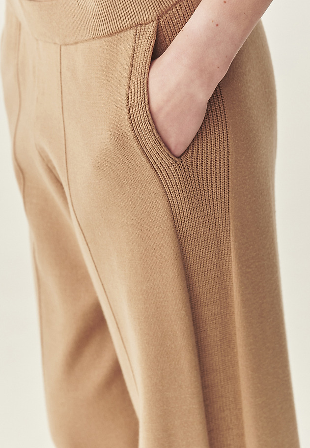 SZEROKIE SPODNIE Z WISKOZĄ - FLOKS SZEROKIE SPODNIE Z WISKOZĄ - FLOKS BEŻOWY 6