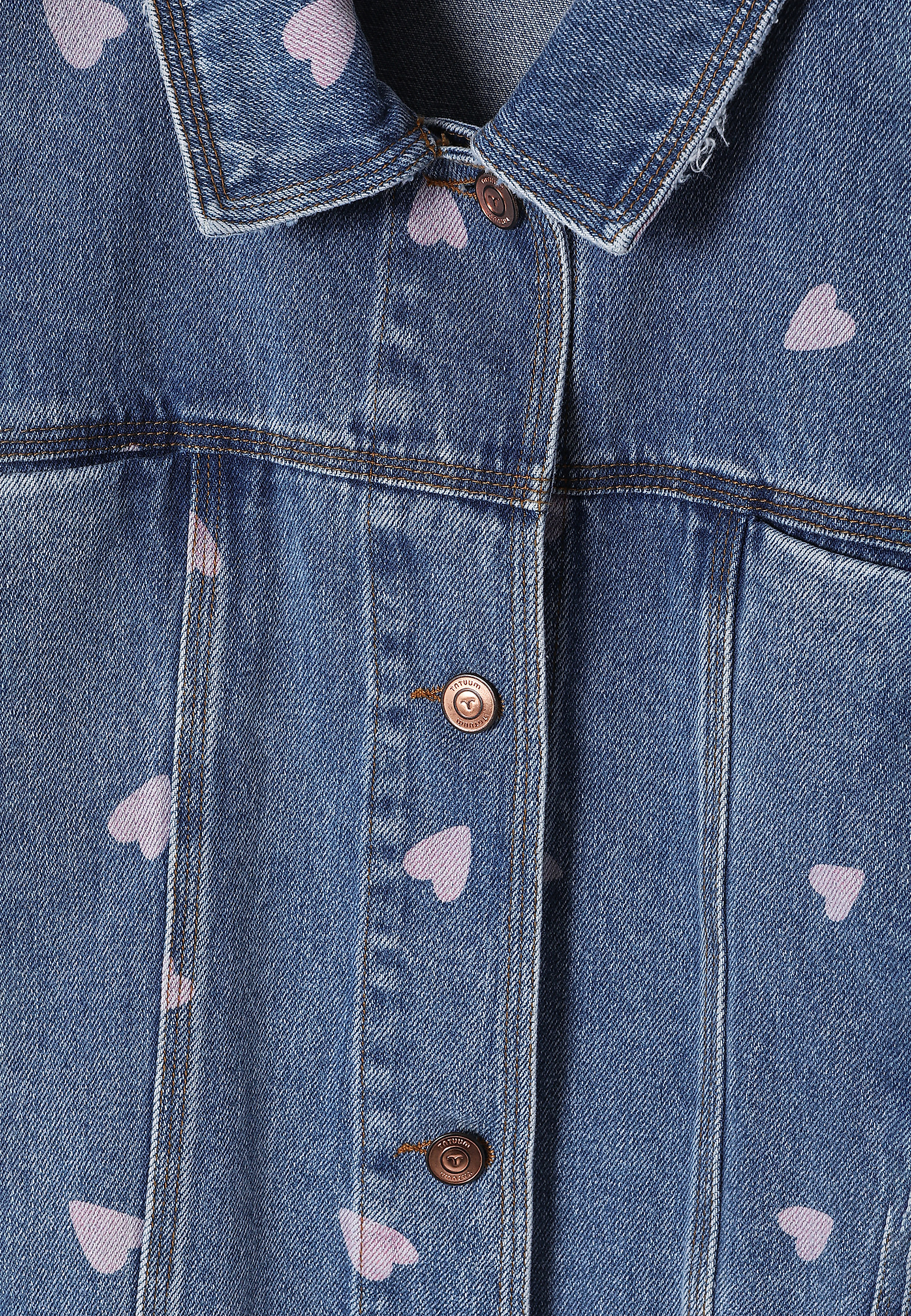 OVERSIZED LADIES’ DENIM JACKET PRINTED WITH HEARTS - NAMIA OVERSIZED LADIES’ DENIM JACKET PRINTED WITH HEARTS - NAMIA BLUE 103122
