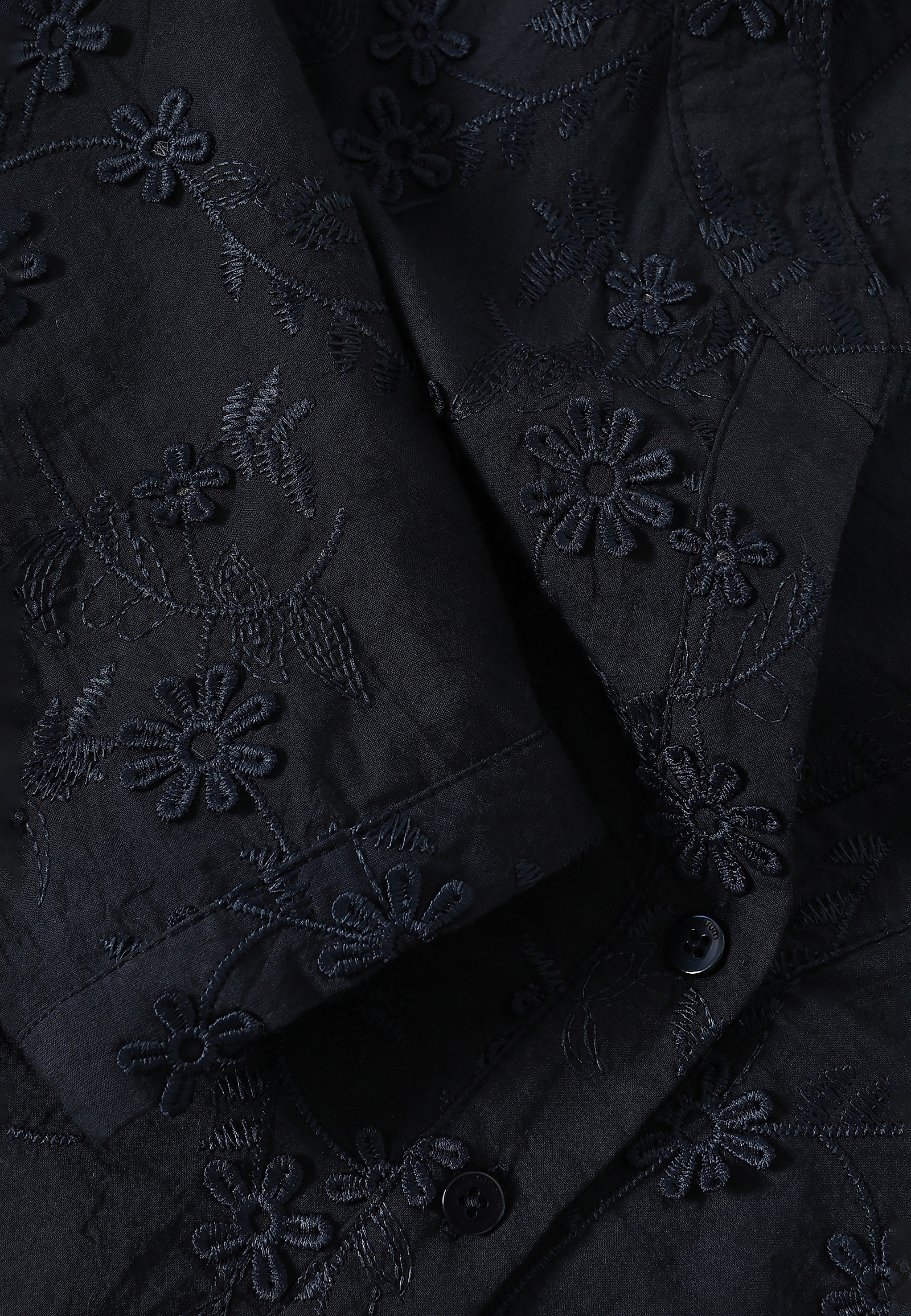 HÖLGYEK SZÖVET BLOUSE VIRÁGI HÍMZÉSEKKEL — RELIA HÖLGYEK SZÖVET BLOUSE VIRÁGI HÍMZÉSEKKEL — RELIA SÖTÉTKÉK 104977