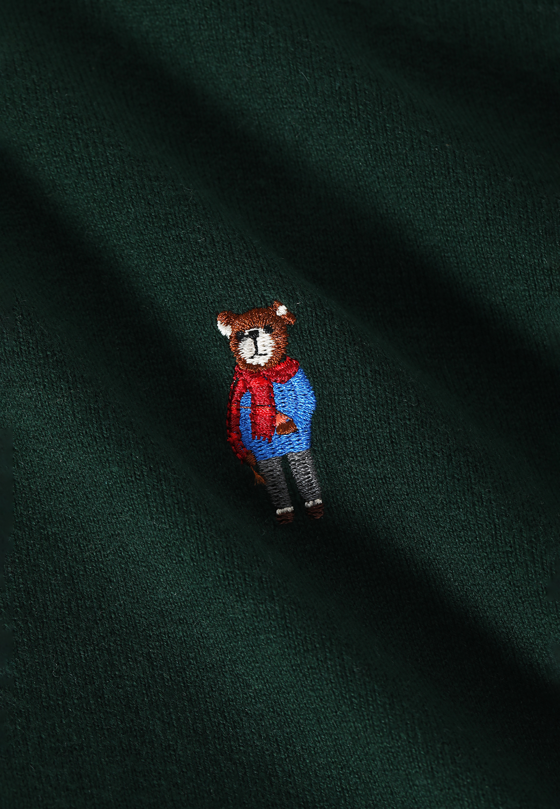 KLASICKÝ PÁNSKY SVETER S VÝŠIVKOU S MOTÍVOM MACKA UŠKA JACK ZELENÁ 2