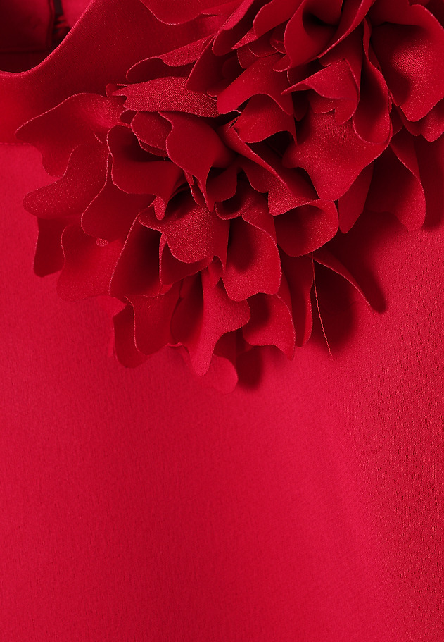 ELEGANTNA BLUZA Z FLORALNIM AKCENTOM - FLORIANA 1 ELEGANTNA BLUZA Z FLORALNIM AKCENTOM - FLORIANA 1 RDEČA 6