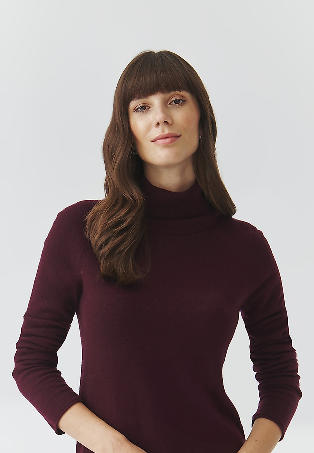 LADIES' WOOLLEN TURTLENECK JUMPER — KONGA LADIES' WOOLLEN TURTLENECK JUMPER — KONGA PURPLE 4