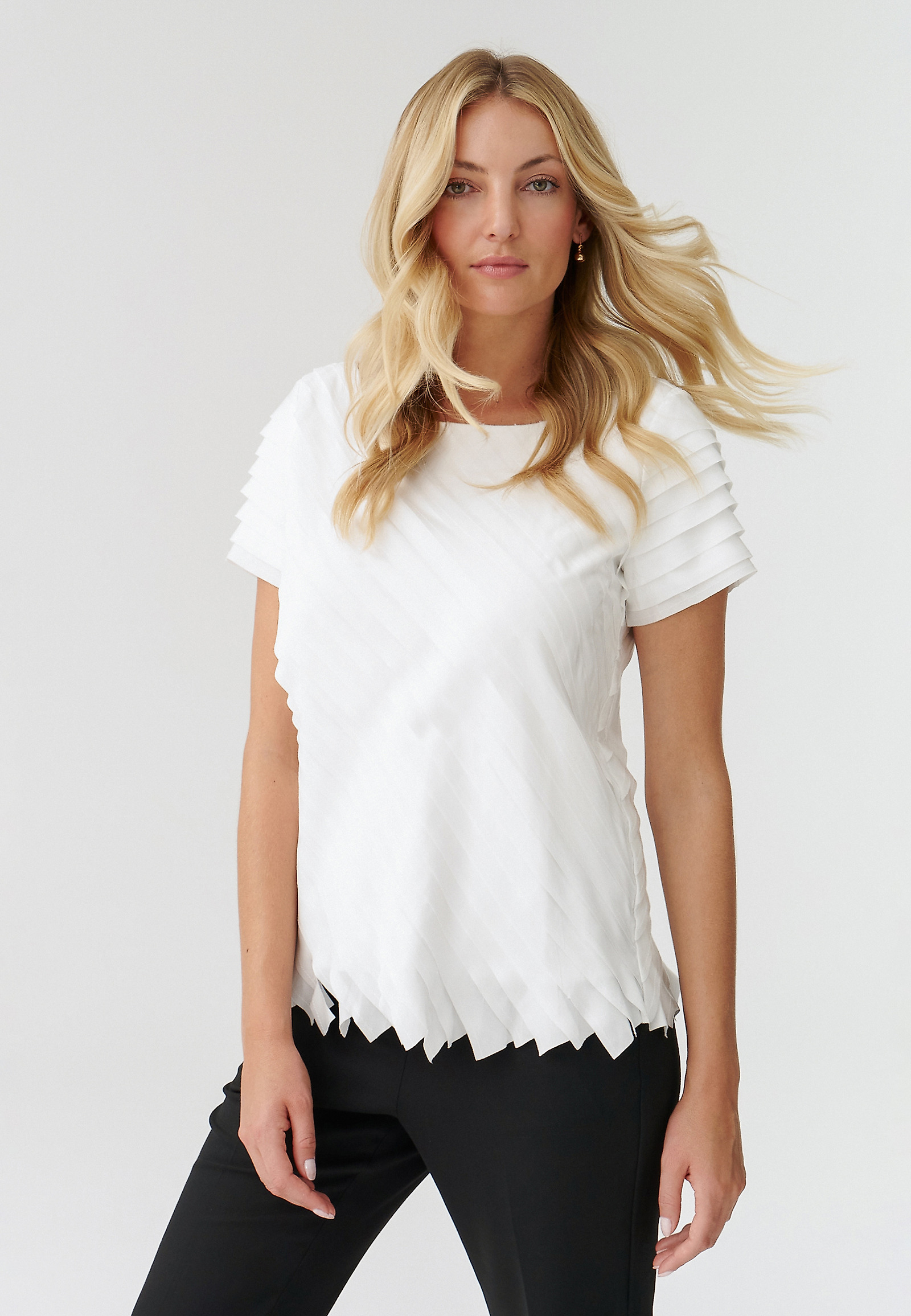 ELEGANTNA ŽENSKA BLUZA S KRATKIMI ROKAVI NAKO ELEGANTNA ŽENSKA BLUZA S KRATKIMI ROKAVI NAKO ECRU 93824