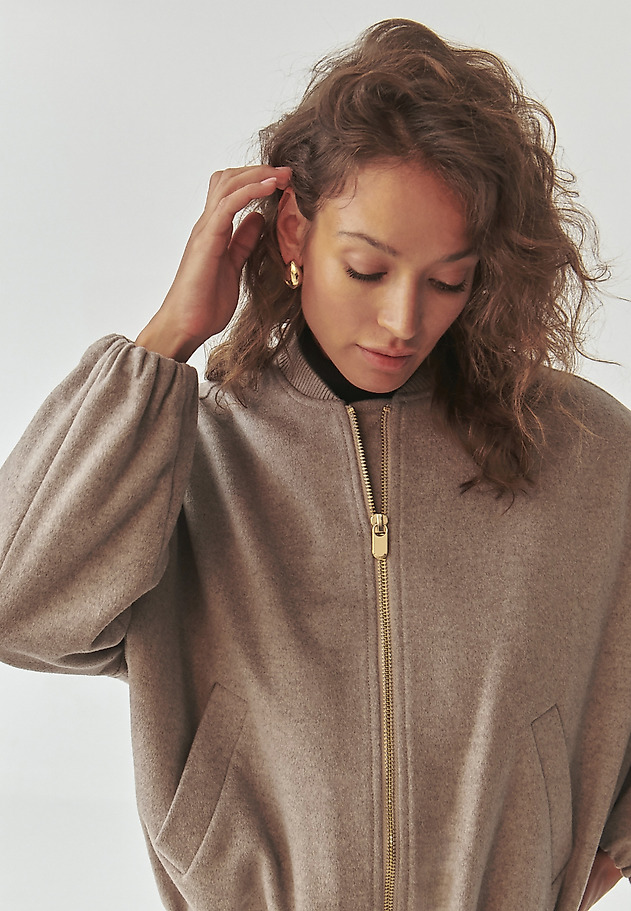 LADIES’ WOOL BOMBER JACKET - SAKALI LADIES’ WOOL BOMBER JACKET - SAKALI BEŻOWY 5