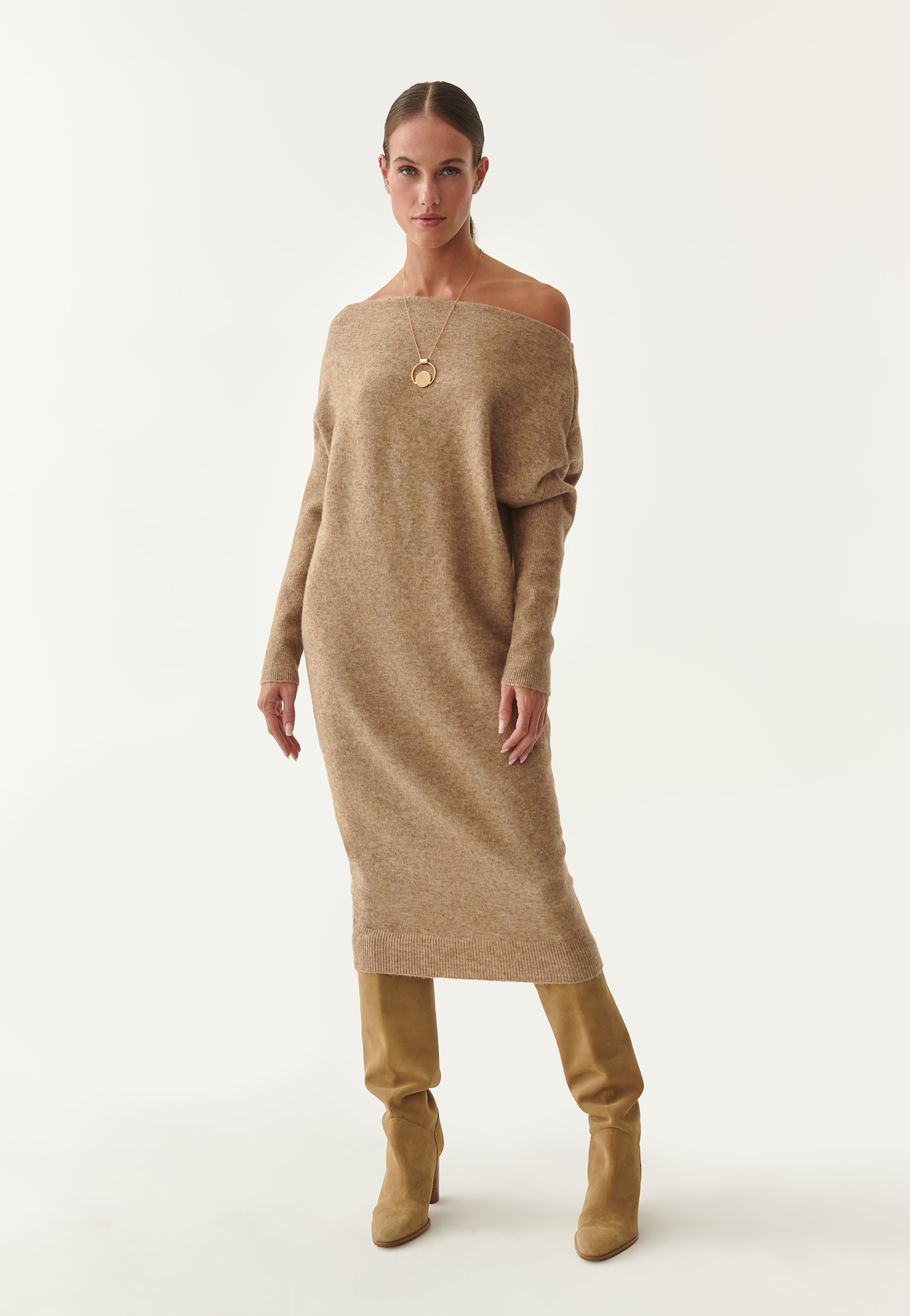 ÚPLETOVÉ ŠATY S ŠIROKÝM ŘASENÝM LÍMCEM AWATI BÉŽOVÁ 2