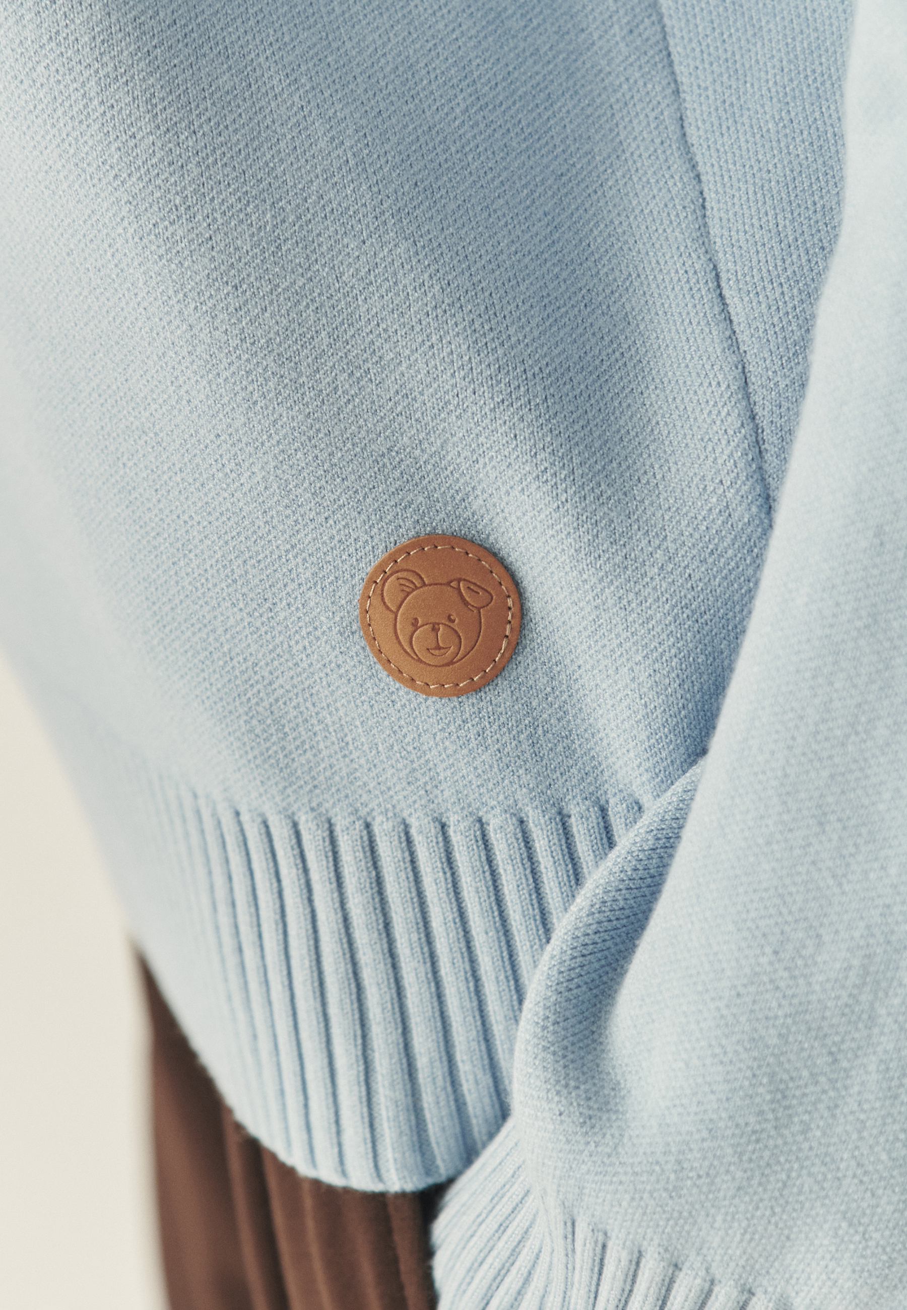 CASUALOWY SWETER Z MISIEM USZATKIEM - CLOUDY NIEBIESKI 2