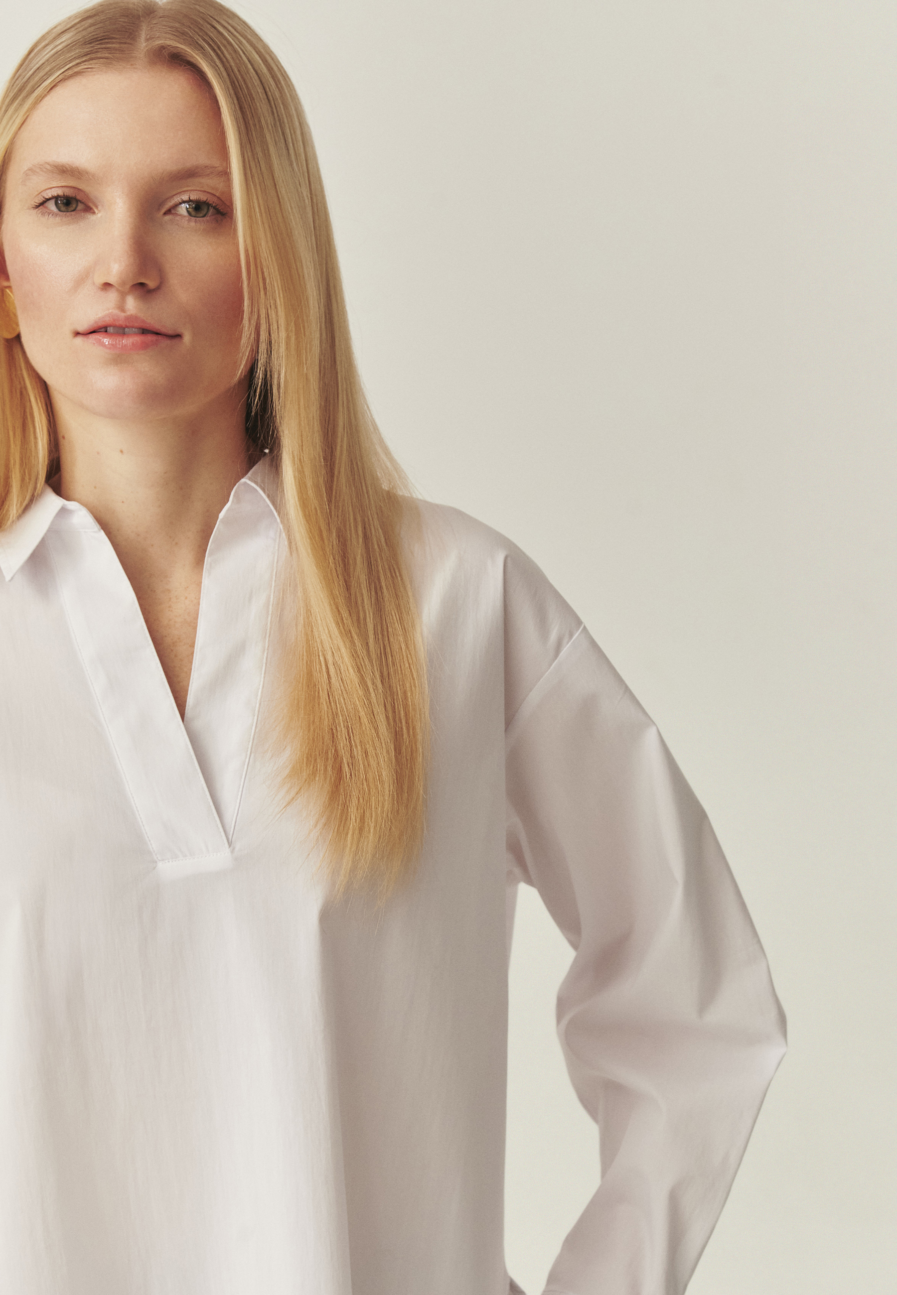 BLUZĂ DE DAMĂ, DIN ȚESĂTURĂ, CU GULER — LORCA ALB 2